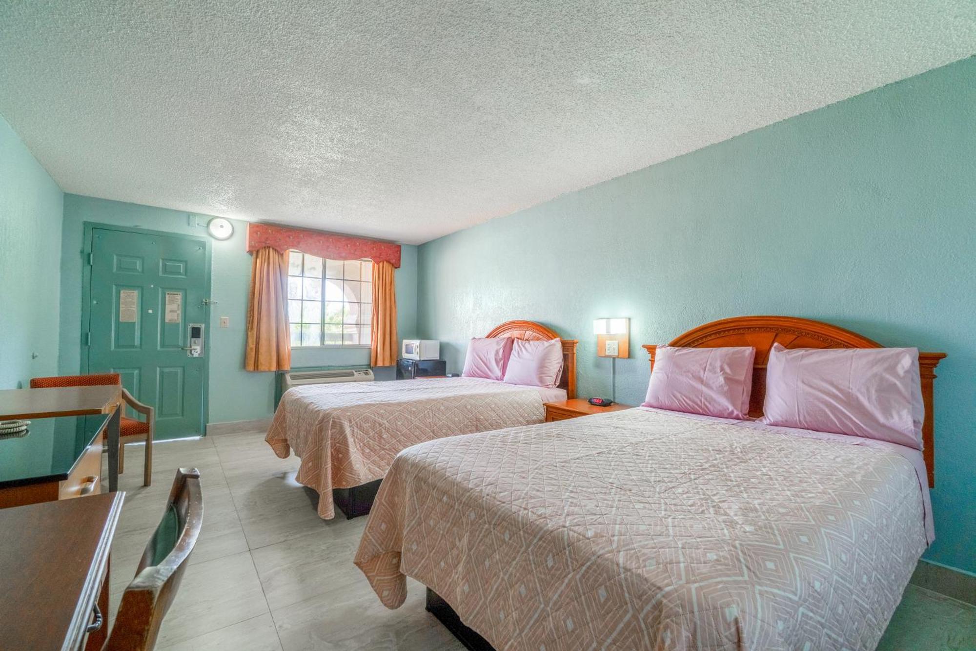 Plaza Inn&Suites Harlingen Exterior foto