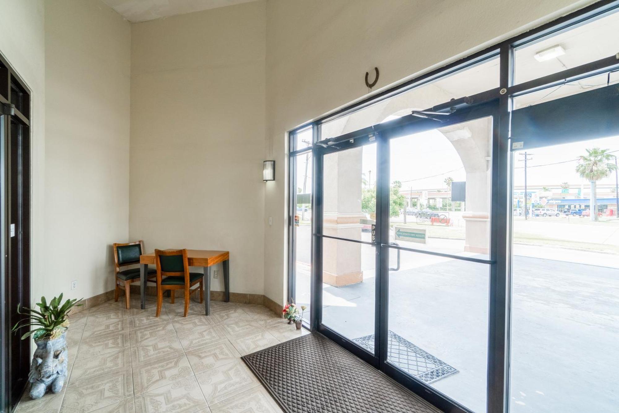 Plaza Inn&Suites Harlingen Exterior foto